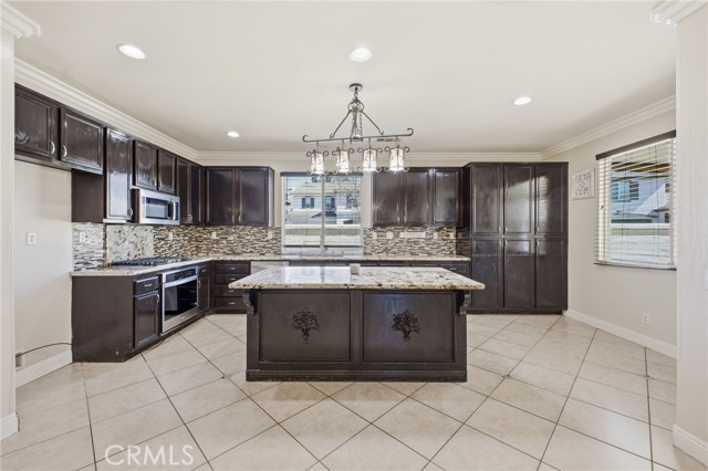 Detail Gallery Image 22 of 72 For 33413 Alagon, Temecula,  CA 92592 - 4 Beds | 2/1 Baths