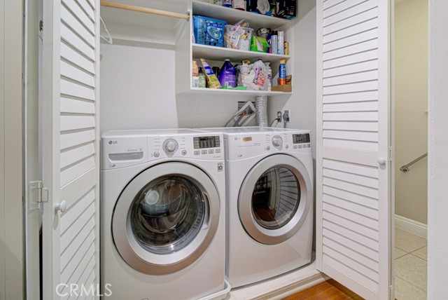 901 Ronda Sevilla, Laguna Woods CA: https://media.crmls.org/medias/05463555-0ce4-4077-b085-3e3191e0bf5c.jpg