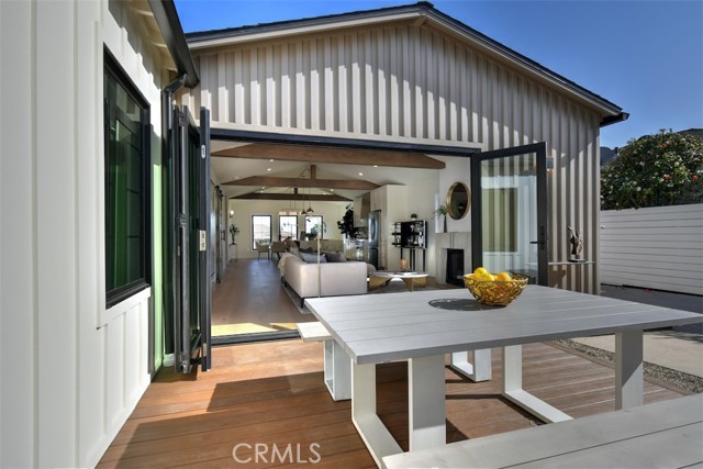 Detail Gallery Image 42 of 50 For 7907 Vicksburg, Los Angeles,  CA 90045 - 4 Beds | 3/1 Baths