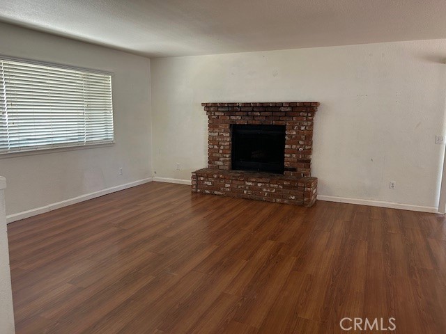 7427 Oxford Avenue, Hesperia CA: https://media.crmls.org/medias/05471606-d221-4fda-8349-eaae84e522c3.jpg
