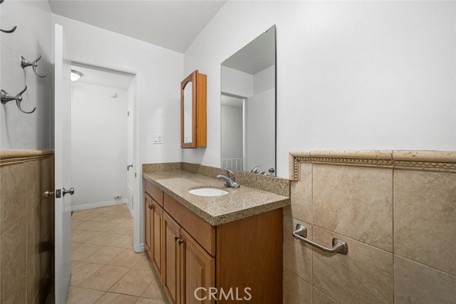 Detail Gallery Image 27 of 40 For 8798 Valley View #B,  Buena Park,  CA 90620 - 2 Beds | 1/1 Baths