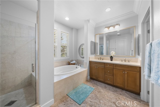 Detail Gallery Image 12 of 35 For 6011 Dawn Creek #7,  Playa Vista,  CA 90094 - 3 Beds | 2/1 Baths