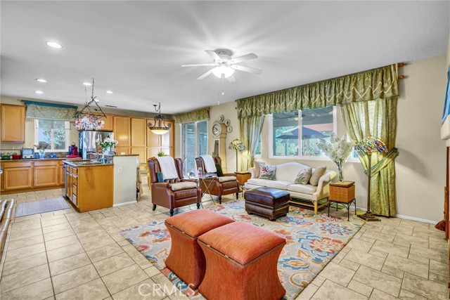 Detail Gallery Image 11 of 50 For 25304 Rolling Greens, Saugus,  CA 91350 - 6 Beds | 4 Baths