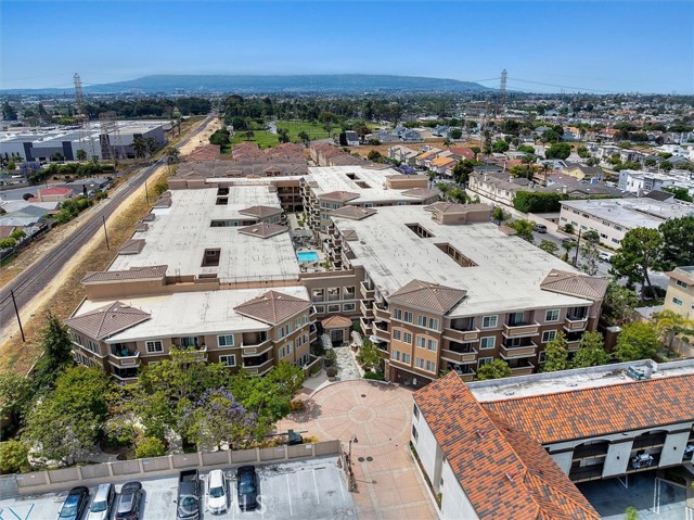 2750 Artesia Boulevard, Redondo Beach, California 90278, 2 Bedrooms Bedrooms, 0 ,2 BathroomsBathrooms,Residential,For Sale,Artesia,0,PV26103971