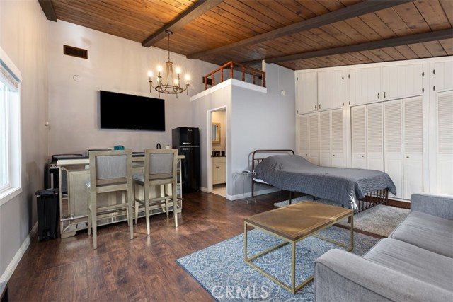 Detail Gallery Image 15 of 30 For 5851 Premiere Ave, Lakewood,  CA 90712 - 3 Beds | 3 Baths