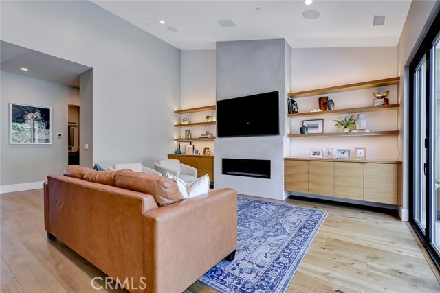 2812 Timothy Avenue, Redondo Beach, California 90278, 5 Bedrooms Bedrooms, ,4 BathroomsBathrooms,Residential,Sold,Timothy,SB23078863