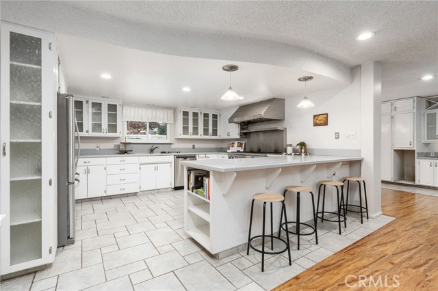 Detail Gallery Image 5 of 56 For 1011 Wyoming Dr, Merced,  CA 95340 - 5 Beds | 3 Baths