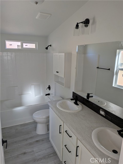 Detail Gallery Image 3 of 5 For 17635 Nelson Ave, Lake Elsinore,  CA 92530 - 3 Beds | 2 Baths