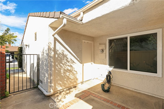 Detail Gallery Image 35 of 36 For 5136 Thorn Tree Ln, Irvine,  CA 92612 - 2 Beds | 2 Baths