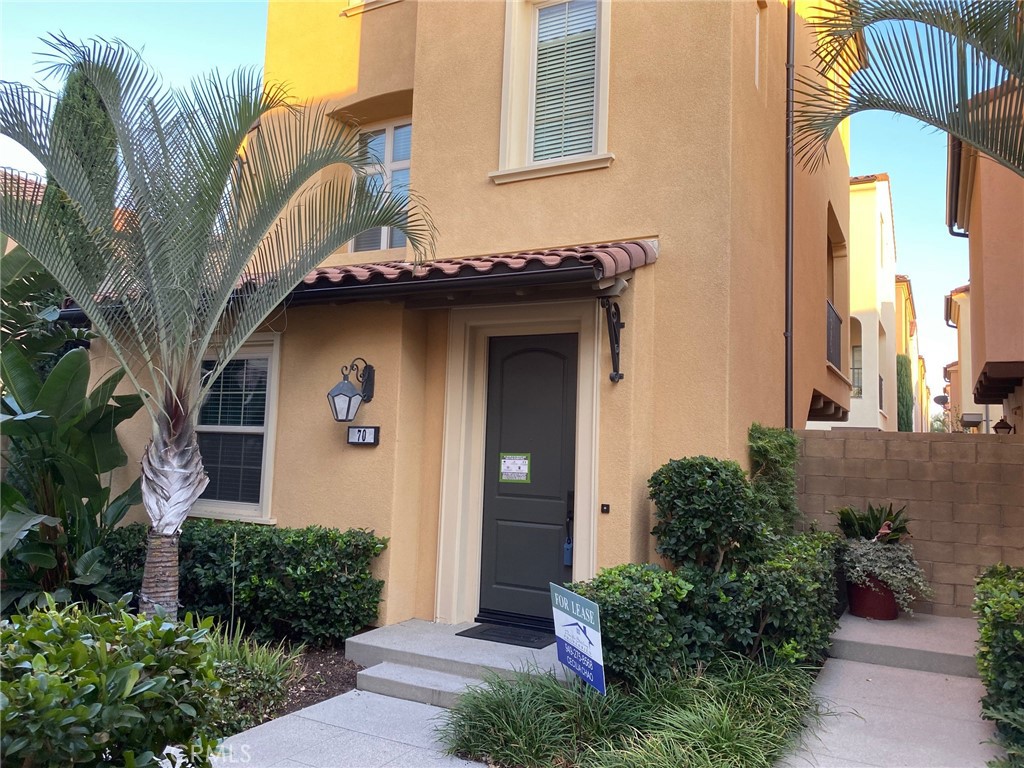 70 Strawberry Grove