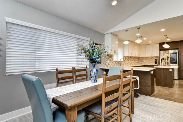 Detail Gallery Image 9 of 35 For 2107 Carleton Circle, Placentia,  CA 92870 - 3 Beds | 2 Baths