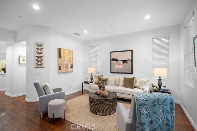 27 Silver Forest Court, Azusa CA: https://media.crmls.org/medias/054a9acb-a5a5-48d1-8afe-a6024299ce79.jpg