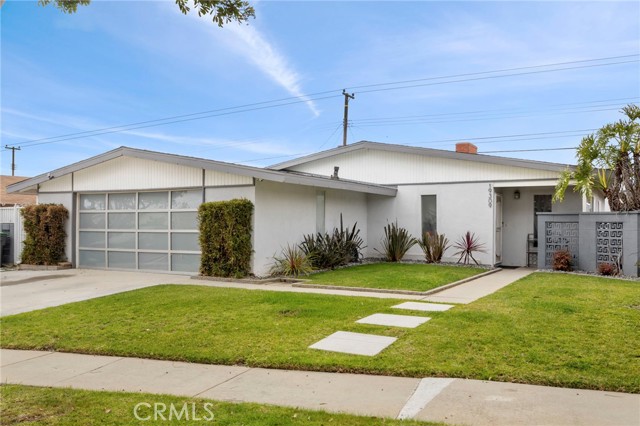 19309 Tillman Avenue, Carson CA: https://media.crmls.org/medias/054adf04-8b90-4d0f-873c-0f5ada9760f8.jpg