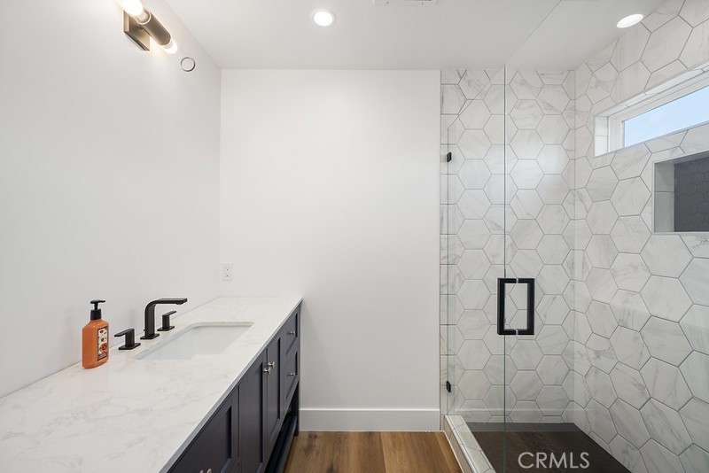 https://media.crmls.org/medias/054b03b6-d086-42d8-8892-34ada85d3acd.jpg?preset=X-Large