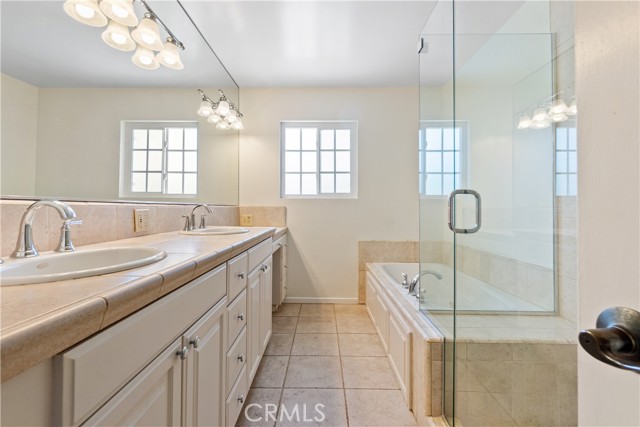 Detail Gallery Image 15 of 47 For 425 Calle De Castellana, Redondo Beach,  CA 90277 - 4 Beds | 2/1 Baths