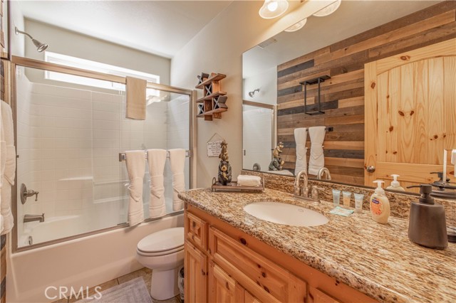 Detail Gallery Image 22 of 65 For 424 Mountainaire Ln, Big Bear Lake,  CA 92315 - 3 Beds | 2 Baths