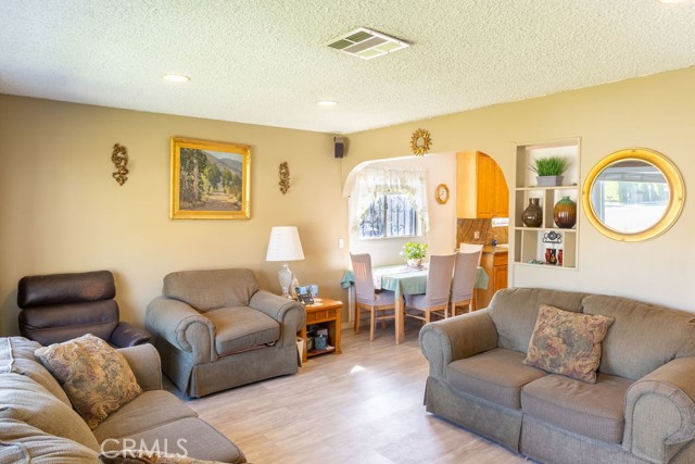 Detail Gallery Image 7 of 28 For 1502 Coronel, San Fernando,  CA 91340 - 3 Beds | 2 Baths