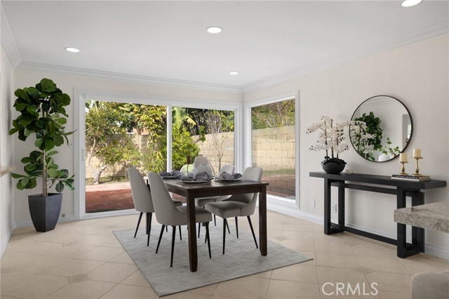 Detail Gallery Image 13 of 47 For 6781 Bridgewater, Huntington Beach,  CA 92647 - 4 Beds | 2 Baths