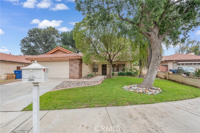 Detail Gallery Image 4 of 30 For 4883 Newport Ln, Riverside,  CA 92504 - 3 Beds | 2 Baths