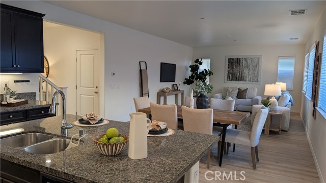 Detail Gallery Image 3 of 25 For 6341 Waterstone, Fontana,  CA 92336 - 4 Beds | 3 Baths