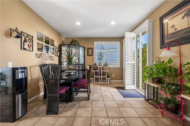 Detail Gallery Image 13 of 53 For 40755 Knollwood Ct, Palmdale,  CA 93551 - 5 Beds | 4 Baths