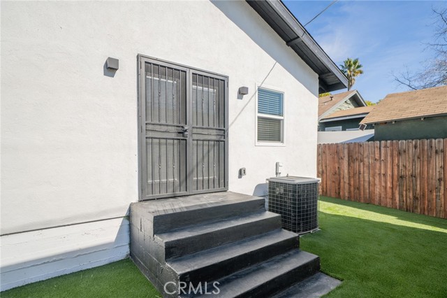 Detail Gallery Image 24 of 28 For 1946 Corson St, Pasadena,  CA 91107 - 3 Beds | 2 Baths