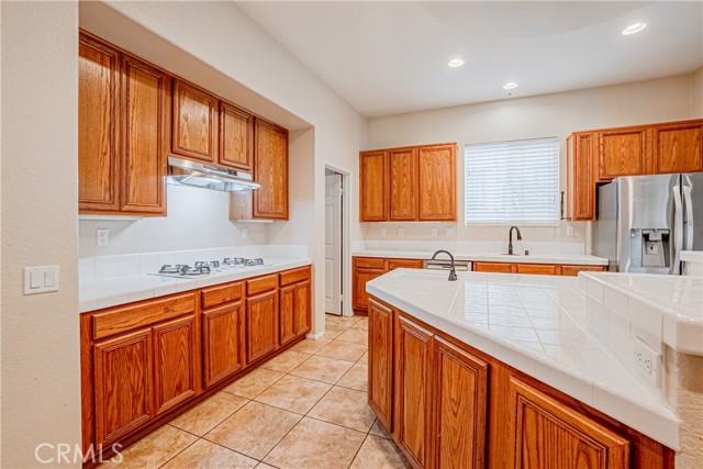 Detail Gallery Image 10 of 75 For 29373 via Milagro, Valencia,  CA 91354 - 4 Beds | 2/1 Baths