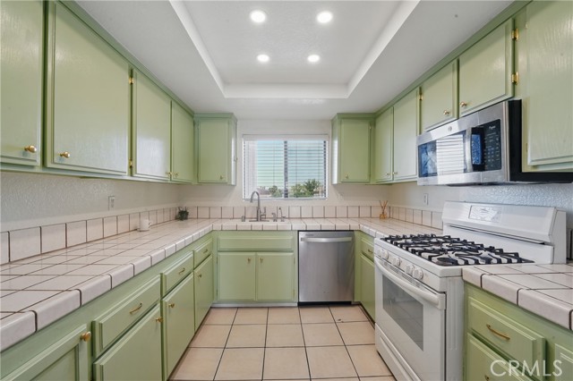 Detail Gallery Image 7 of 27 For 2101 E 21st St #310,  Signal Hill,  CA 90755 - 2 Beds | 2 Baths