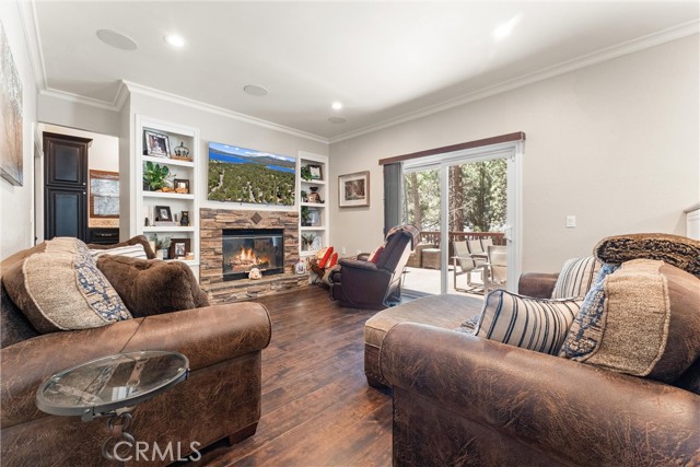 Detail Gallery Image 18 of 69 For 41659 Mockingbird Dr, Big Bear Lake,  CA 92315 - 4 Beds | 2/1 Baths