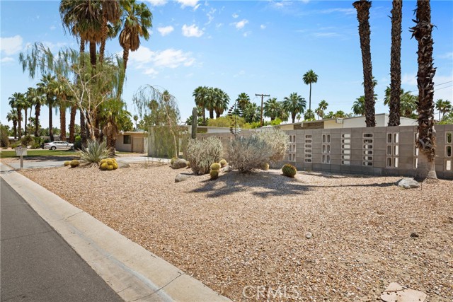 Detail Gallery Image 36 of 38 For 2719 E Plaimor Ave, Palm Springs,  CA 92262 - 3 Beds | 2 Baths