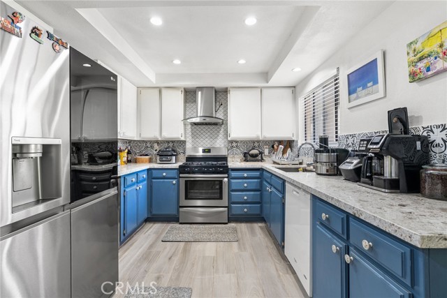Detail Gallery Image 2 of 26 For 16512 Blackbeard Ln #200,  Huntington Beach,  CA 92649 - 3 Beds | 2 Baths