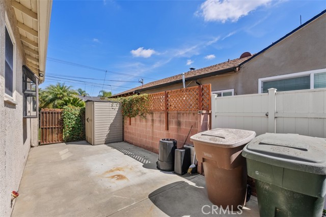 Detail Gallery Image 15 of 16 For 11402 Robert Ln, Garden Grove,  CA 92840 - 4 Beds | 2/1 Baths