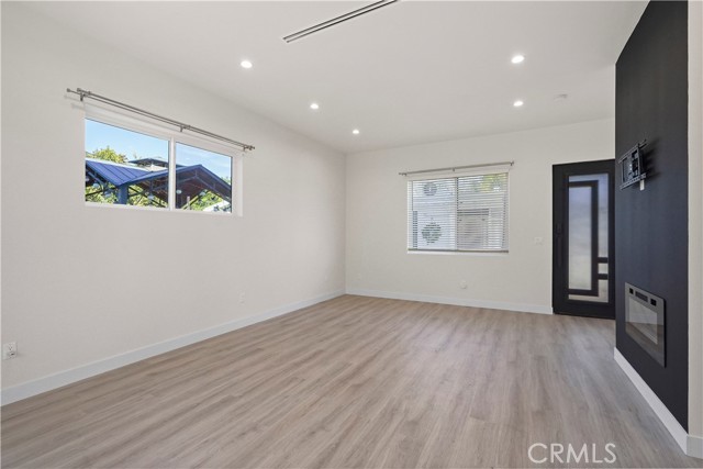11647 N. Paso Robles Avenue, Granada Hills CA: https://media.crmls.org/medias/055494da-2d79-47e0-9fcd-a64b6ae11bbd.jpg