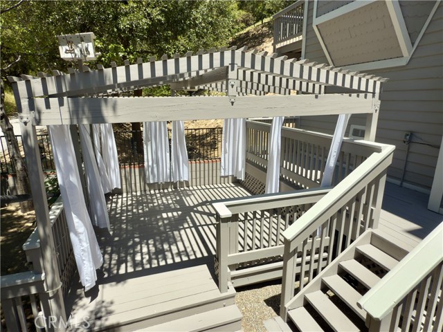27596 N Bay Road, Lake Arrowhead CA: https://media.crmls.org/medias/0554eefd-8550-4cb5-b85b-851170405cfc.jpg