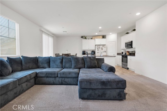 12628 Ojo Caliente Street, Victorville CA: https://media.crmls.org/medias/055583c8-7705-455a-acec-9e2aad954049.jpg