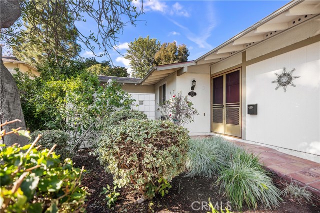 Detail Gallery Image 4 of 43 For 93 Calle Aragon #D,  Laguna Woods,  CA 92637 - 2 Beds | 1 Baths