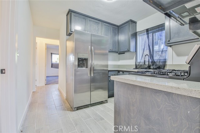 Detail Gallery Image 6 of 28 For 1962 E 114th St, Los Angeles,  CA 90059 - 2 Beds | 2 Baths