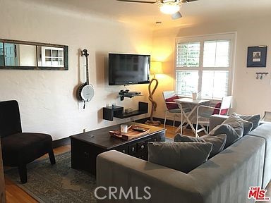 3106 Broadway photo 2