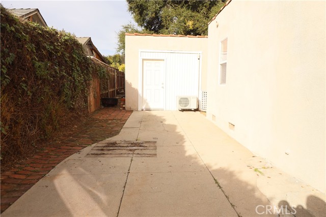 Detail Gallery Image 13 of 16 For 239 E Montana St, Pasadena,  CA 91104 - 2 Beds | 2 Baths