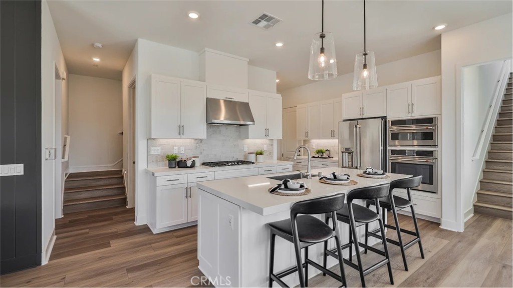 27313 Black Walnut Place