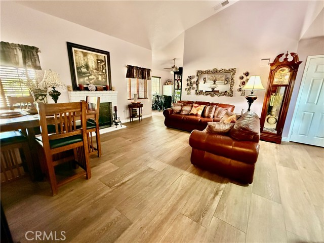 Image 18 of 37 For 25708 Aspenwood Court