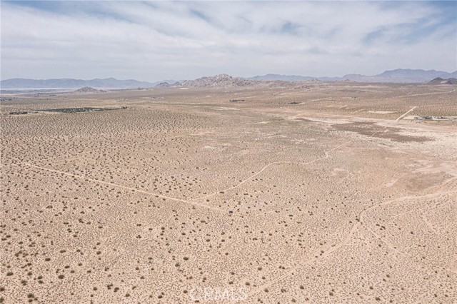 Detail Gallery Image 12 of 14 For 40550 Foothill Rd, Lucerne Valley,  CA 92356 - – Beds | – Baths