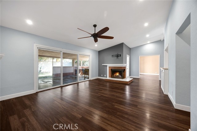 Detail Gallery Image 5 of 27 For 741 E Hawthorne St, Ontario,  CA 91764 - 3 Beds | 2 Baths