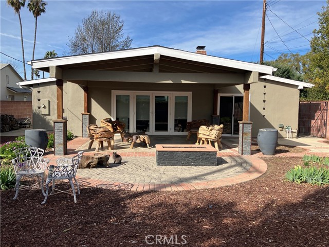 6914 Andasol Avenue, Lake Balboa CA: https://media.crmls.org/medias/055df256-47a0-4698-b33b-bdd25e751f97.jpg