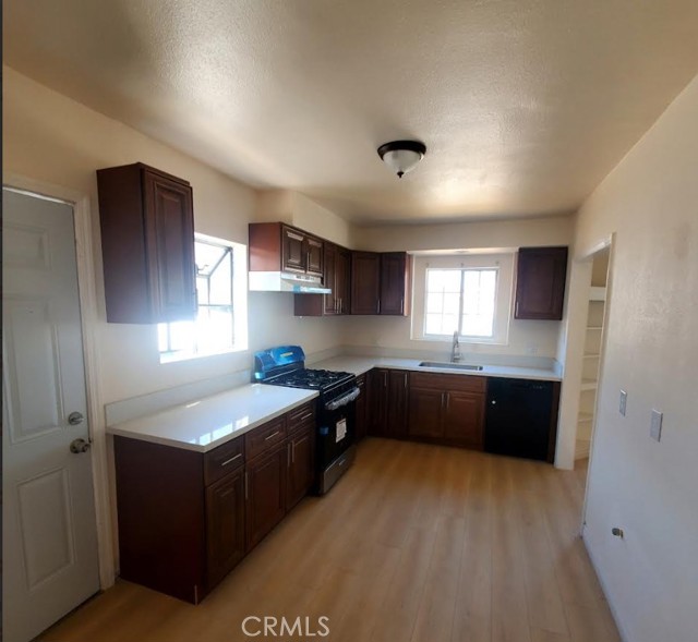 16122 S Denver Avenue, Gardena CA: https://media.crmls.org/medias/055e7331-d918-4aca-b929-aa16d05ac830.jpg