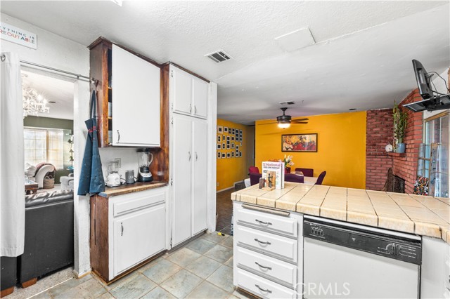 Detail Gallery Image 18 of 57 For 42902 Sachs, Lancaster,  CA 93536 - 4 Beds | 2 Baths