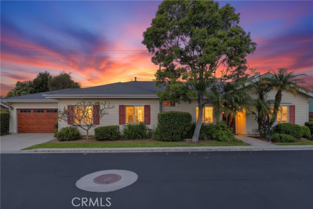 Front Image Thumbnail for CRDW26062544