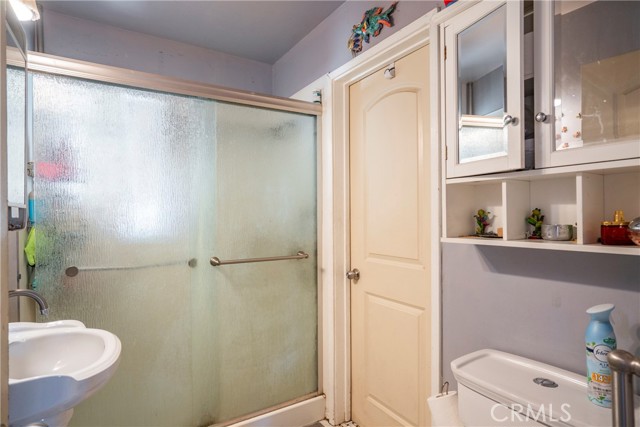 Detail Gallery Image 10 of 18 For 4524 Landis Ave, Baldwin Park,  CA 91706 - 2 Beds | 2 Baths