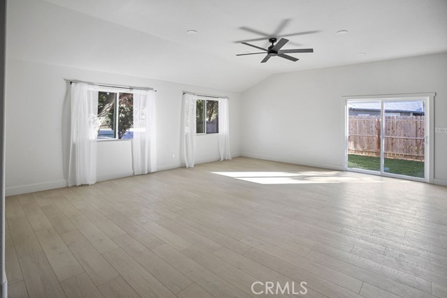 Detail Gallery Image 7 of 14 For 693 Kibby, Merced,  CA 95340 - 3 Beds | 2 Baths