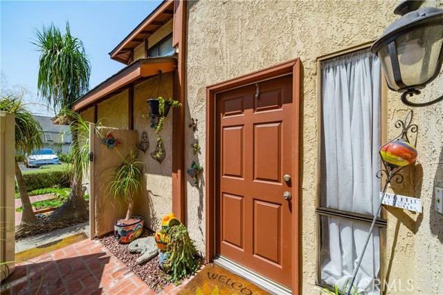 1921 Pine Drive, La Habra CA: https://media.crmls.org/medias/0561ab76-a529-4dae-af1b-f25b6a81c1e0.jpg